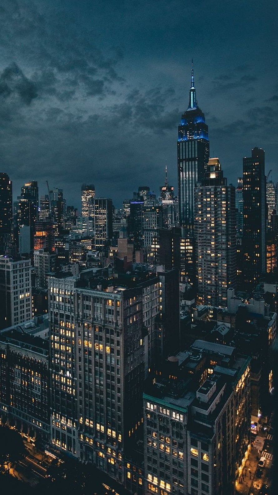 New York City Skyline at Night with Empire State Building Illuminated HD phone wallpaper