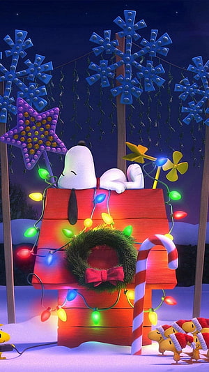 Snoopy Relaxing on His Doghouse with Christmas Lights and Snowflake Decorations HD phone wallpaper