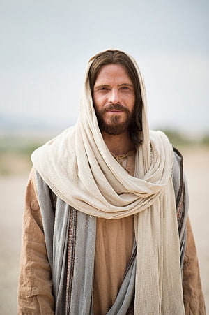 Jesus Christ in Traditional Biblical Robes and Headscarf HD phone wallpaper