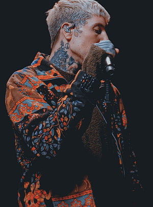 Oliver Sykes Live Performance Portrait in Patterned Jacket HD phone wallpaper