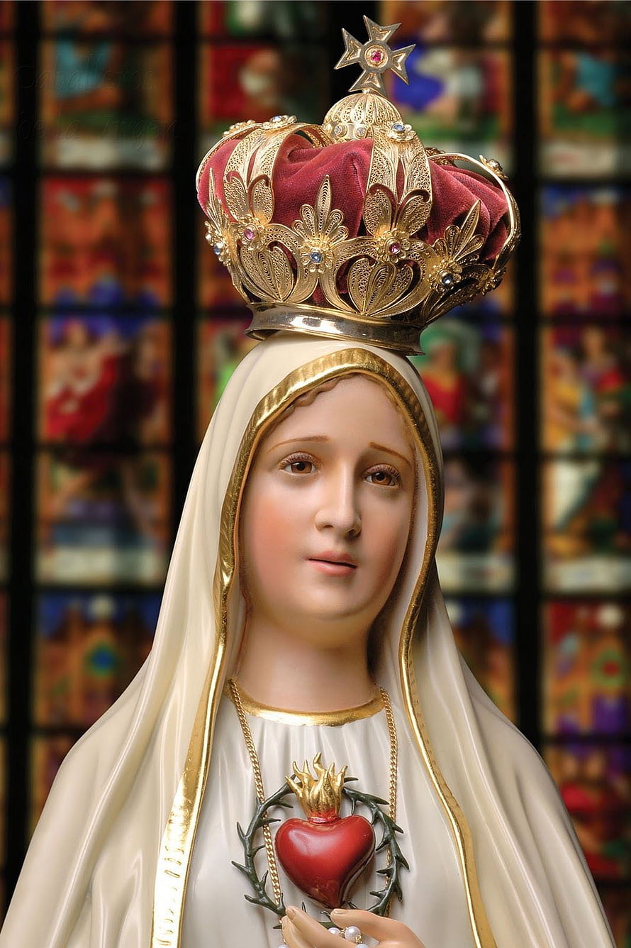 Our Lady of Fatima Statue with Golden Crown and Sacred Heart HD phone wallpaper
