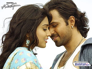 Awarapan Romantic Couple Portrait with Traditional Indian Jewelry and Soft Lighting HD wallpaper