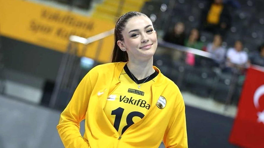 Zehra Güneş in VakifBank Yellow Volleyball Jersey at Indoor Arena HD wallpaper