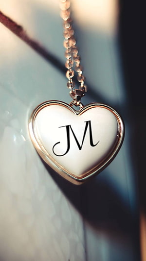 Elegant Rose Gold Heart Locket Necklace with Personalized Monogram Initials HD phone wallpaper