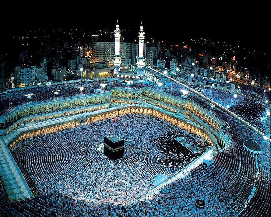 Aerial Night View of Kaaba and Tawaf in Makkah During Hajj Pilgrimage HD wallpaper