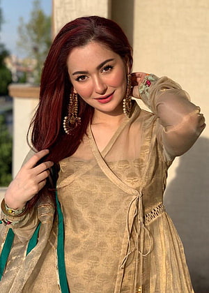 Mahira Khan in a Golden Traditional Outfit with Emerald Dupatta and Jewelry HD phone wallpaper