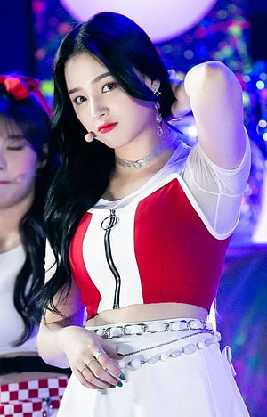 Ningning Red and White Stage Outfit Performance, Nancy Momoland , Nancy momoland , Nancy Jewel, Nancy Jewel McDonie HD phone wallpaper