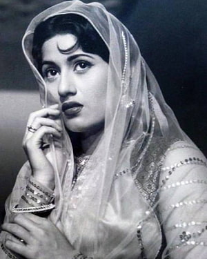 Madhubala Classic Black and White Portrait in Traditional Veil and Embroidered Attire HD phone wallpaper