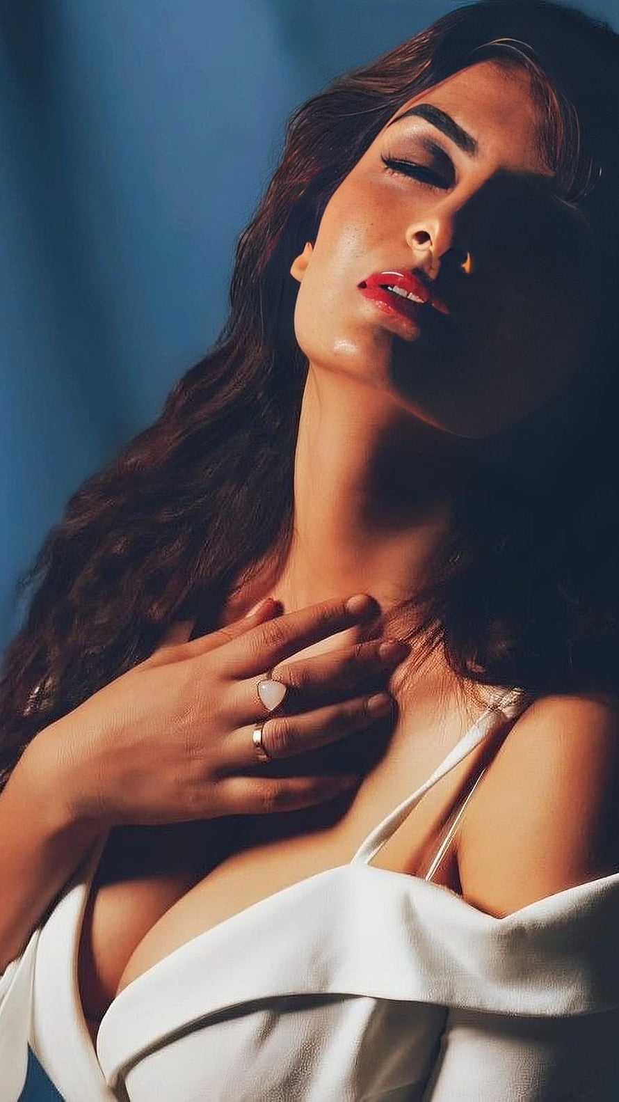 Anveshi Jain Bollywood Actress Portrait in White Blazer with Dramatic Lighting HD phone wallpaper