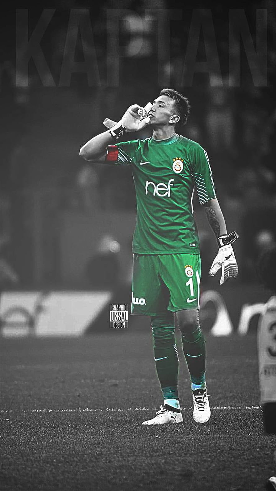 Fernando Muslera Galatasaray Goalkeeper Captain Portrait HD phone wallpaper