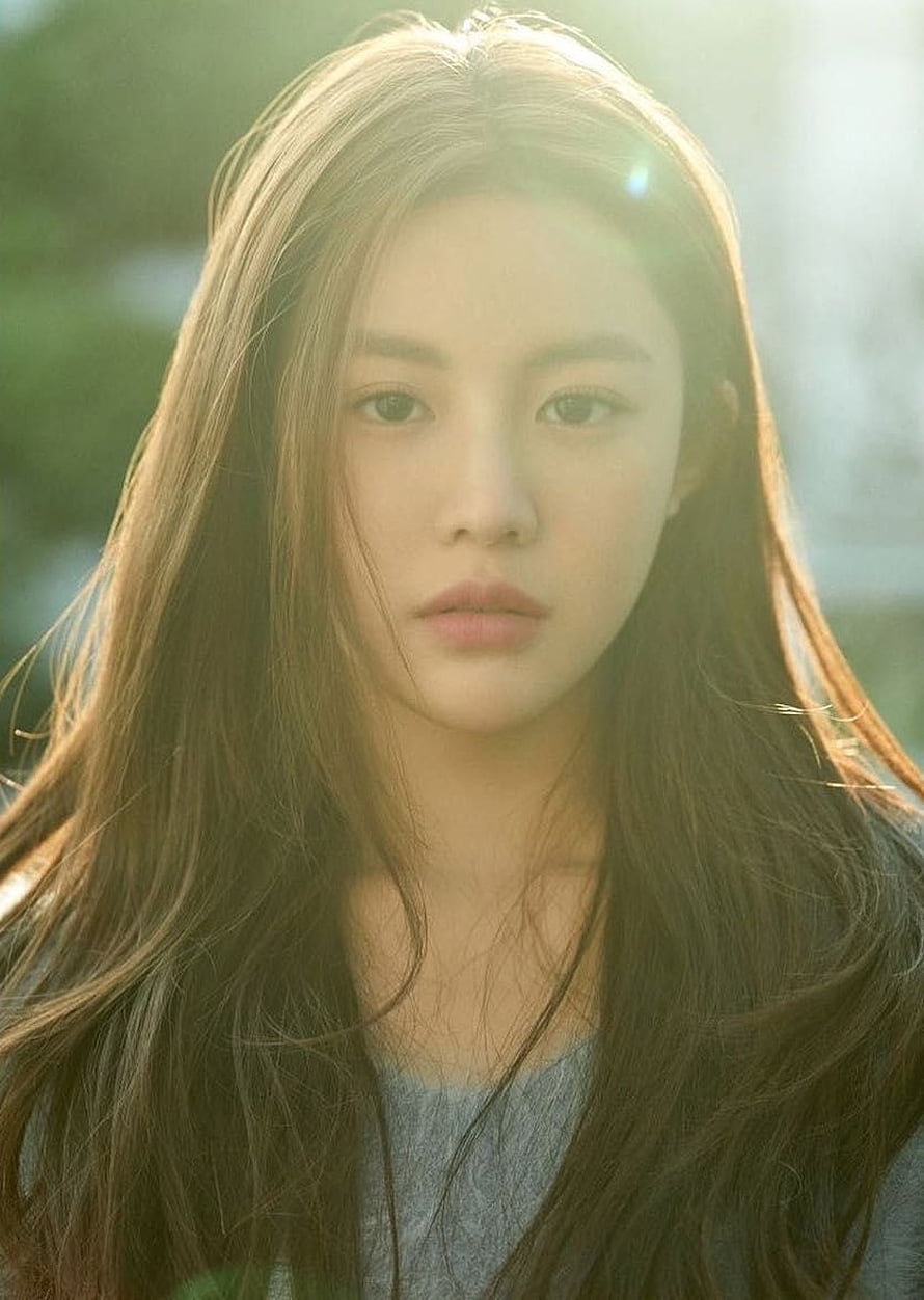 Go Yoon Jung Soft Backlit Portrait With Long Hair And Gentle Expression HD phone wallpaper