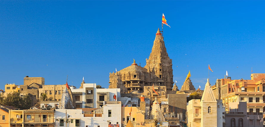 Sunlit View of Dilwara Temples in Mount Abu Rajasthan India HD wallpaper