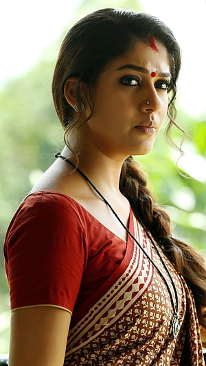 Samantha Ruth Prabhu in a traditional saree with a red blouse and bindi, Nayanthara, South Indian, Heroine HD phone wallpaper