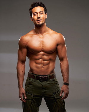 Tiger Shroff Studio Portrait in Olive Cargo Pants HD phone wallpaper