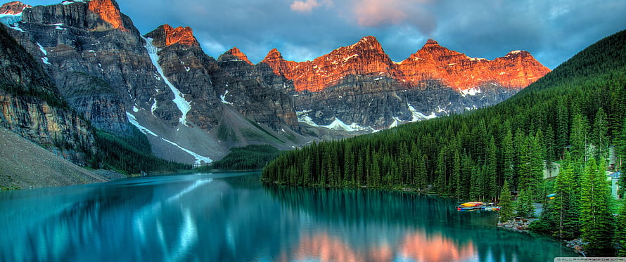 Sunset Reflections on Moraine Lake in Banff National Park Canada HD wallpaper