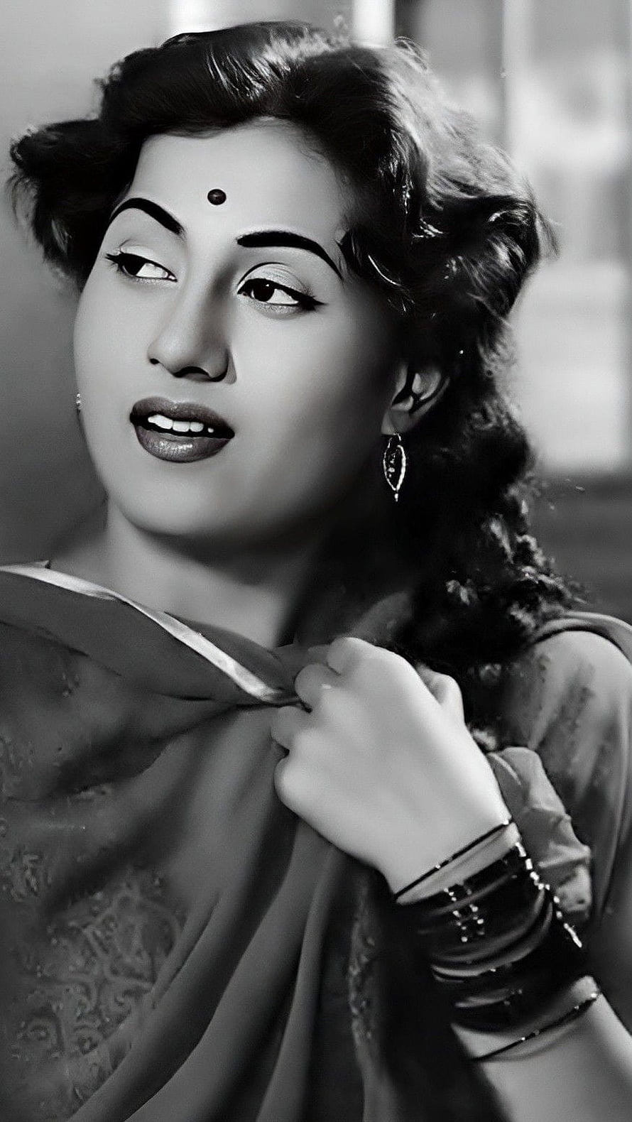 Madhubala Vintage Bollywood Actress Black and White Portrait HD phone wallpaper