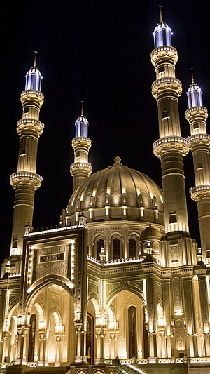 Illuminated Sheikh Zayed Grand Mosque at Night with Minarets and Dome HD phone wallpaper