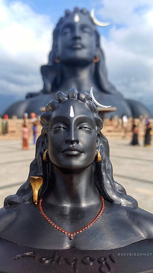 Adiyogi Shiva Statue at Isha Yoga Center with Crescent Moon and Serpent HD phone wallpaper