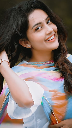 Mahima Nambiar Portrait in Colorful Traditional Attire HD phone wallpaper