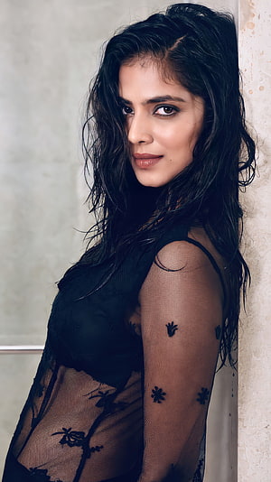 Malavika Mohanan Portrait in Black Sheer Lace Dress with Wet Hair HD phone wallpaper