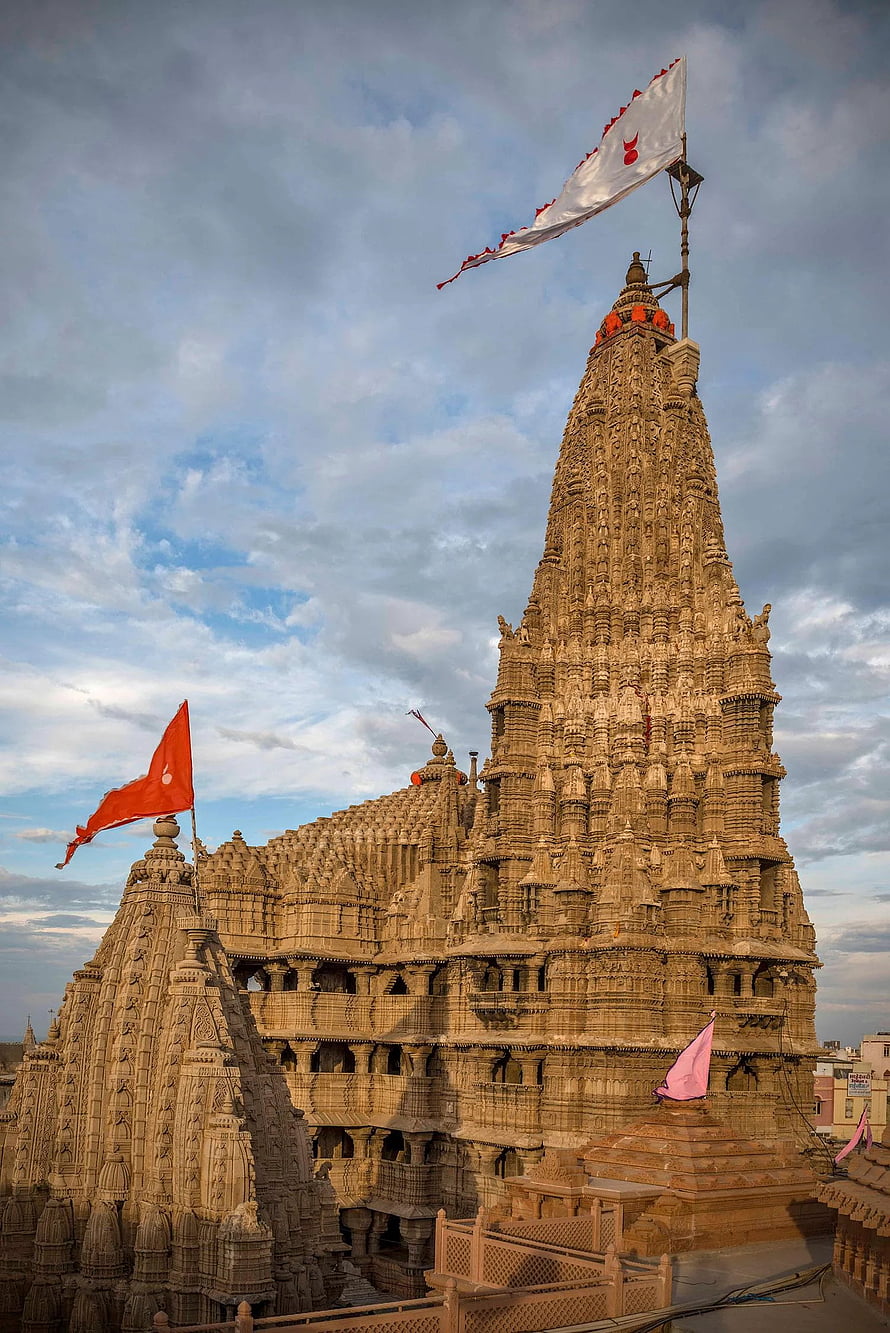 Magnificent Khajuraho Temple Architecture With Intricate Stone Carvings And Flags HD phone wallpaper