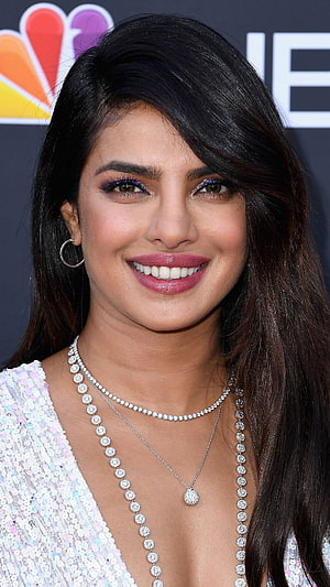 Priyanka Chopra in Sequined Gown with Diamond Necklace at NBC Awards Event HD phone wallpaper