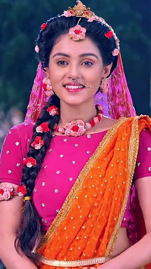 Shraddha Arya as Parvati in traditional pink and orange bridal attire with floral jewelry HD phone wallpaper