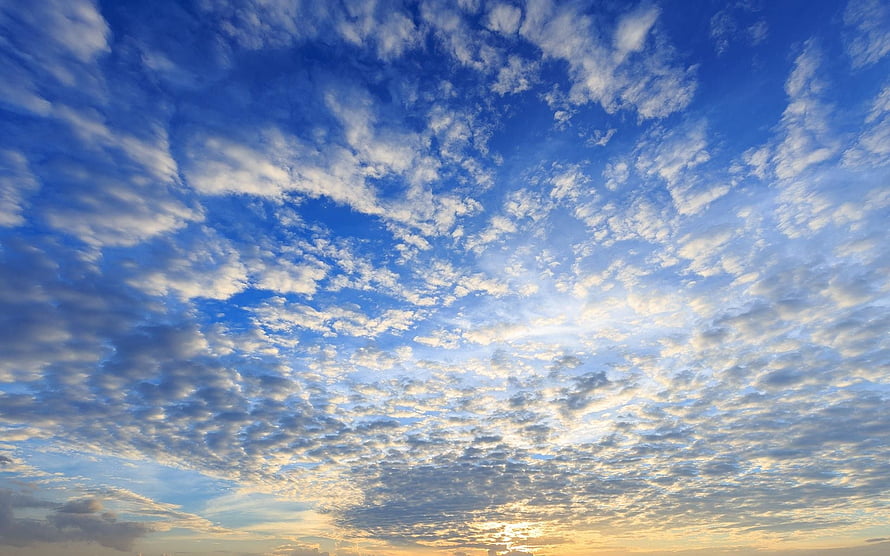 Morning Sky With Scattered Altocumulus Clouds And Golden Sunlight HD wallpaper