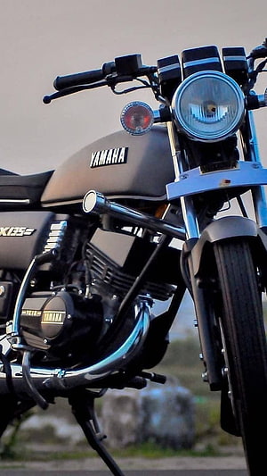 Yamaha XSR 155 Matte Black Motorcycle Front View HD phone wallpaper