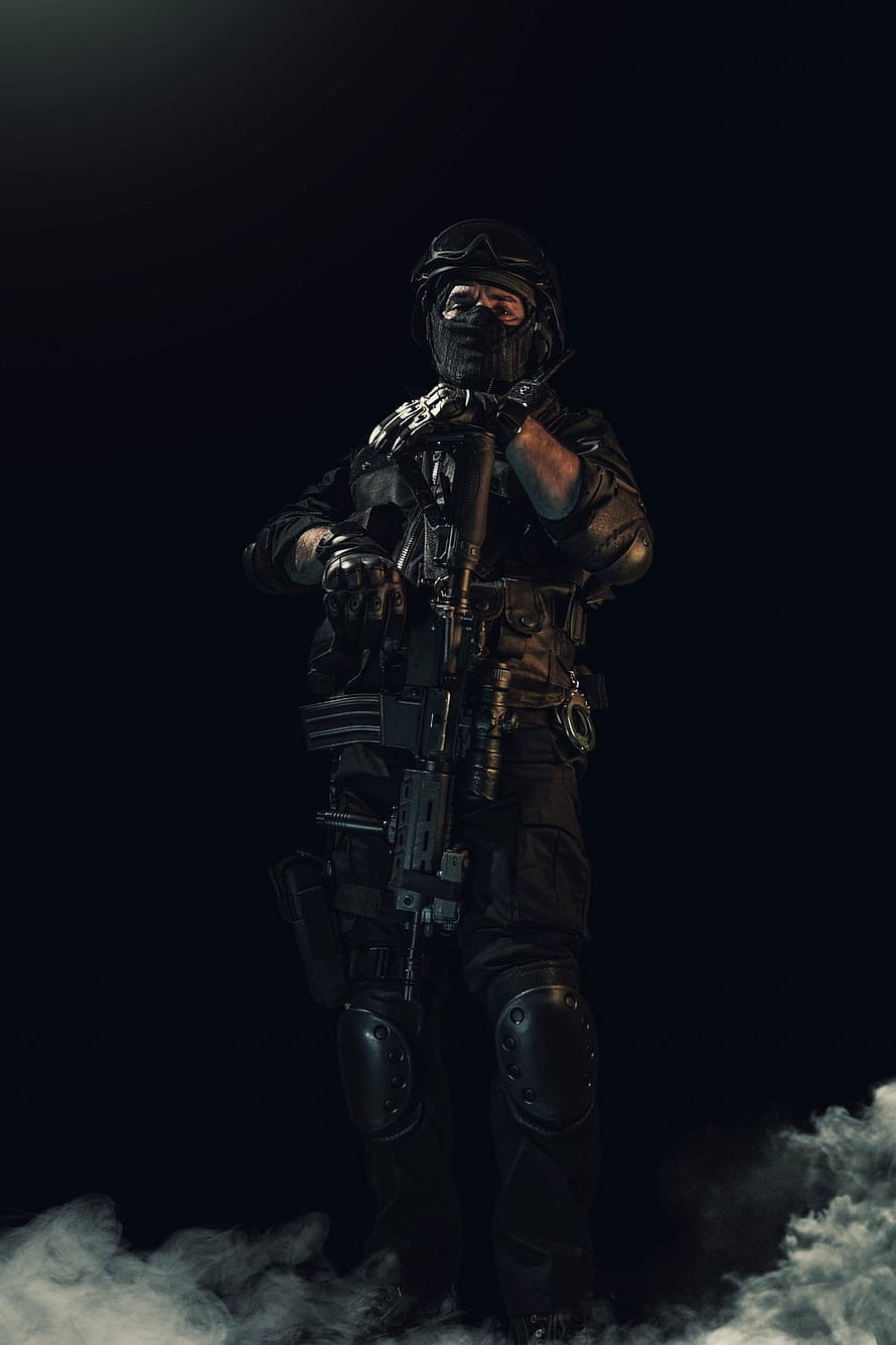 Black Ops Para Commando Soldier in Tactical Gear Holding Rifle in Dark Smoke HD phone wallpaper