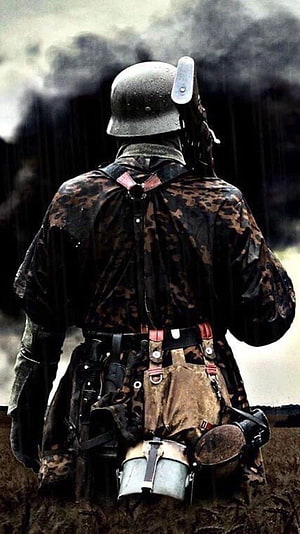 German WWII Soldier in Splinter Camouflage Standing in Rain with Smoke Background, waffen ss, German Soldiers HD phone wallpaper