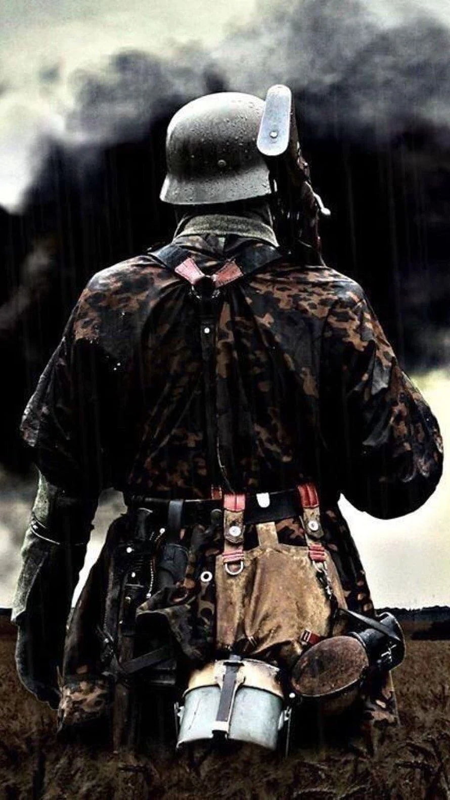 German WWII Soldier in Splinter Camouflage Standing in Rain with Smoke Background, waffen ss, German Soldiers HD phone wallpaper