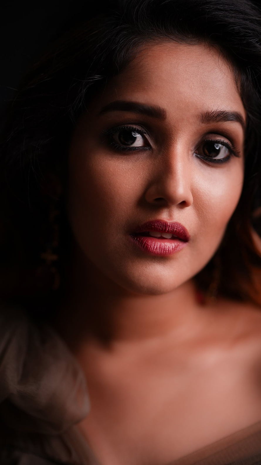 Portrait of a woman with dark hair and red lipstick looking at camera, Anikha surendran, malayalam actress, model HD phone wallpaper