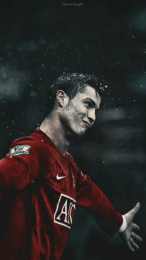 Cristiano Ronaldo in Manchester United Red Kit Celebrating in Rain, Ronaldo Manchester, Cristiano Ronaldo Manchester United HD phone wallpaper