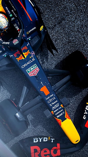 Red Bull Racing Formula One Car Close-Up with Oracle and Mobil 1 Sponsorship HD phone wallpaper