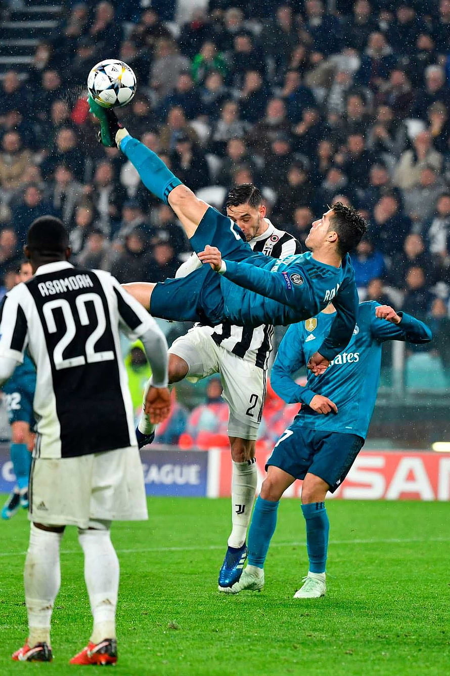 Cristiano Ronaldo Bicycle Kick vs Juventus Champions League Action Shot HD phone wallpaper