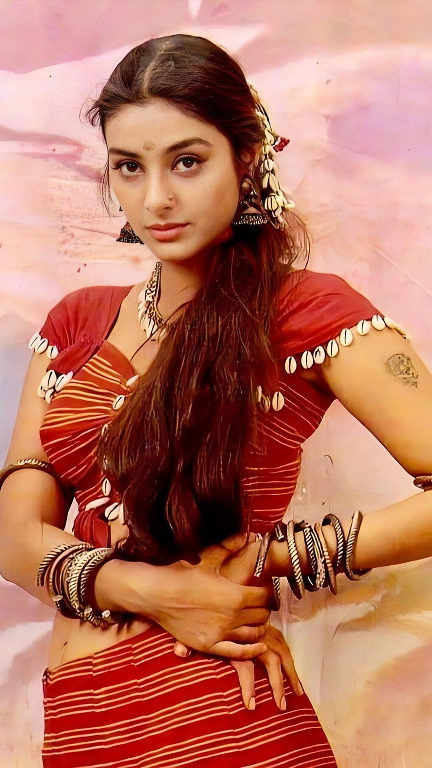 Tabu in Traditional Red Ethnic Wear with Shell Adornments and Silver Jewelry HD phone wallpaper